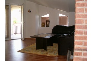 Macédoine Privát Struga, Extérieur